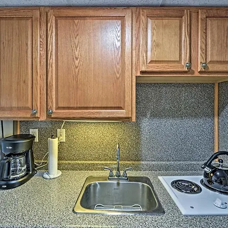 Condo With Pool Access On Wildwood Crest Beach!